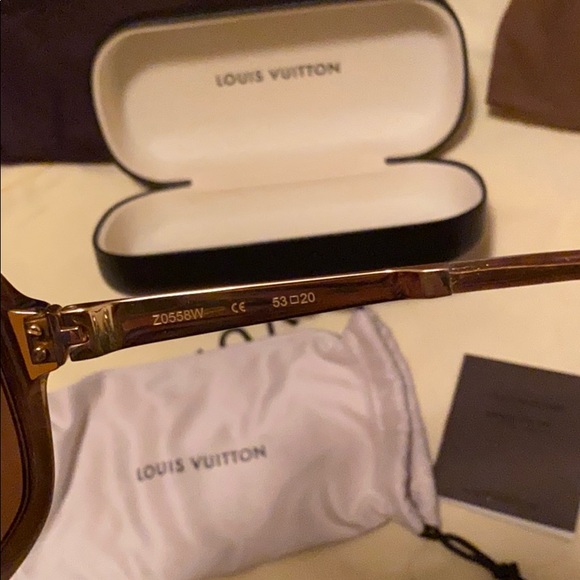 Leopard Louis Vuitton sunglasses - Picture 4 of 8